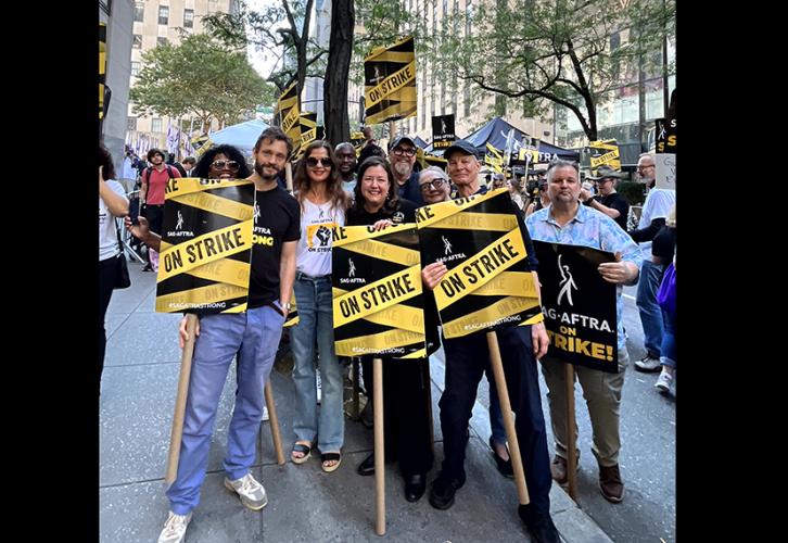 Hugh Dancey, Jill Hennessey, SAG-AFTRA Executive Director, New York Local, Labor Policy and International Affairs Rebecca Damon, NY Local Board Member Kevin Scullin, Kathleen Chalfont, Bill Irwin, and TWU International President John Sameulsen with member